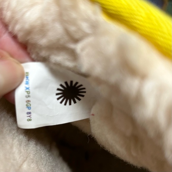 UGG Classic Short II Glitter Rainbow Little Girl's 13 Boots 1130784K - Picture 11 of 16